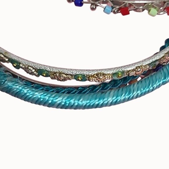 Amrita Singh Loose Bangle Bangle Turquoise Colored Beaded Set of Ten 8.25" - Picture 3 of 7